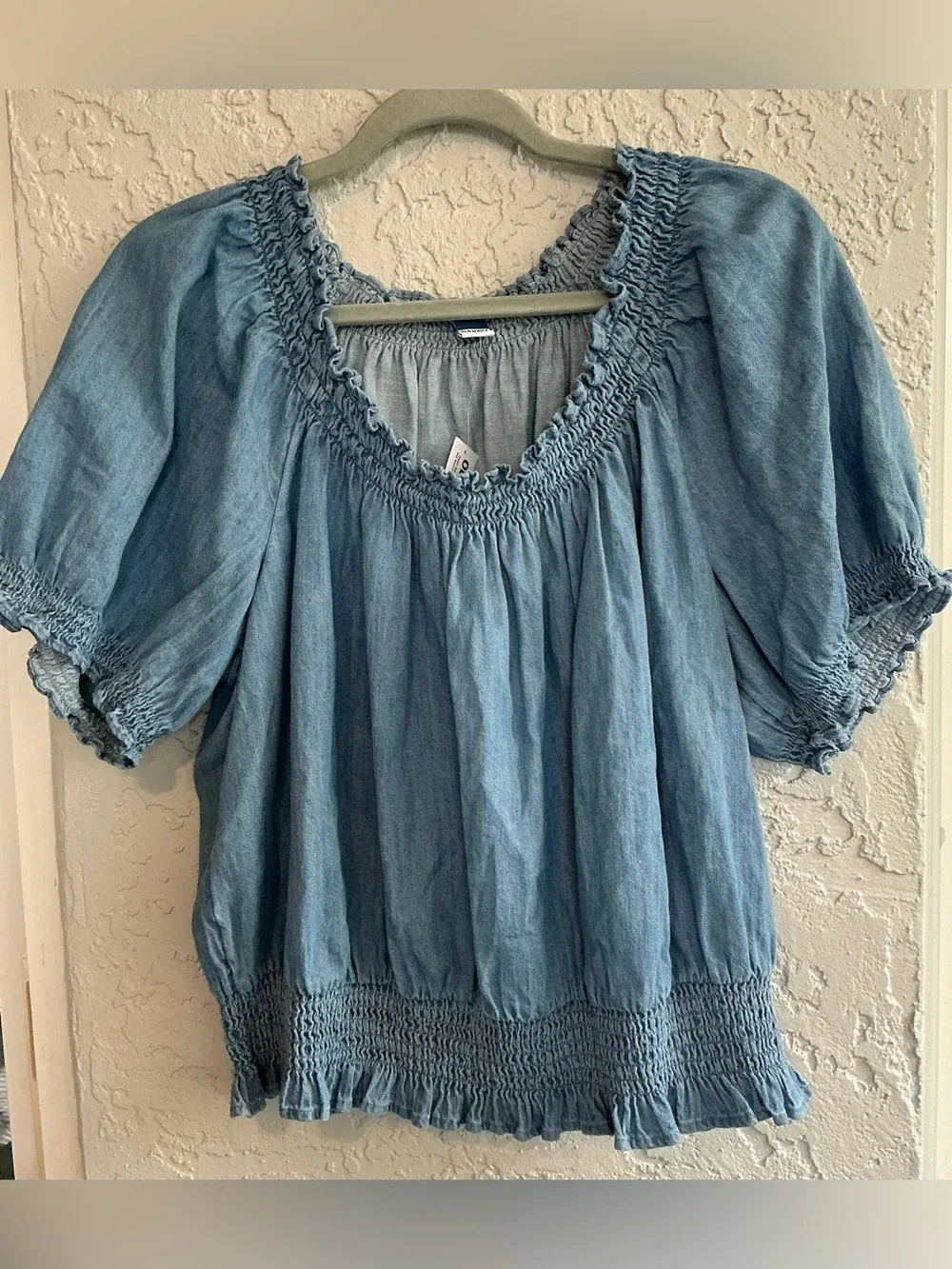 Old Navy Washed Blue Smocked Scoop Neck Peasant Top (NWT)